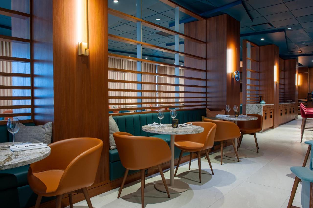 Matrix Hotel Edmonton Ngoại thất bức ảnh