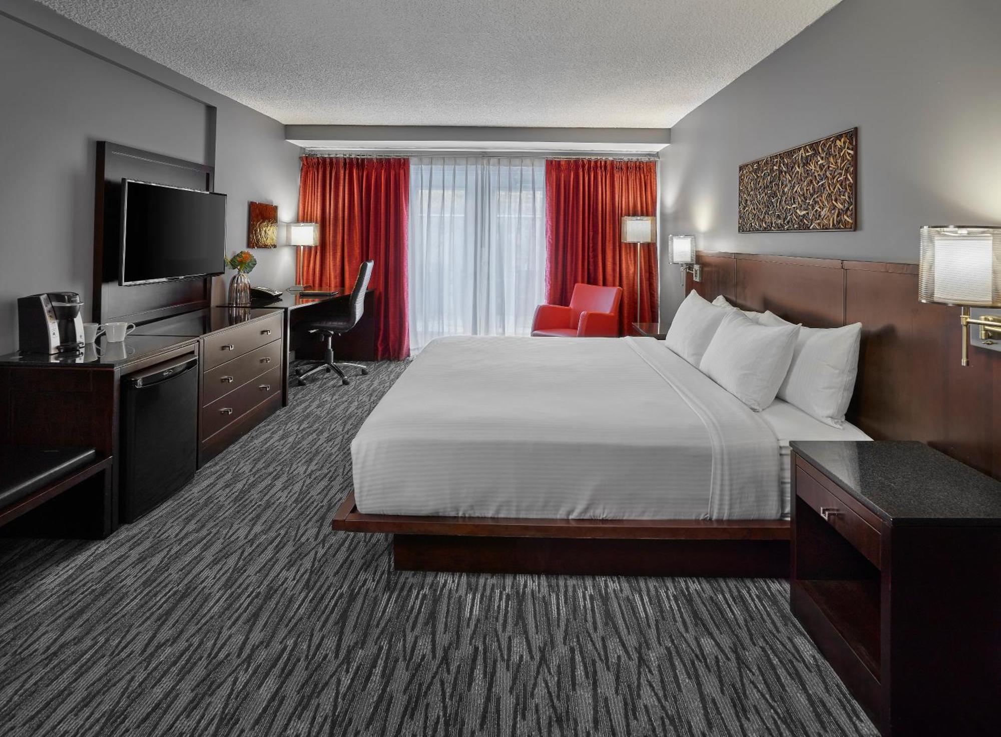Matrix Hotel Edmonton Ngoại thất bức ảnh