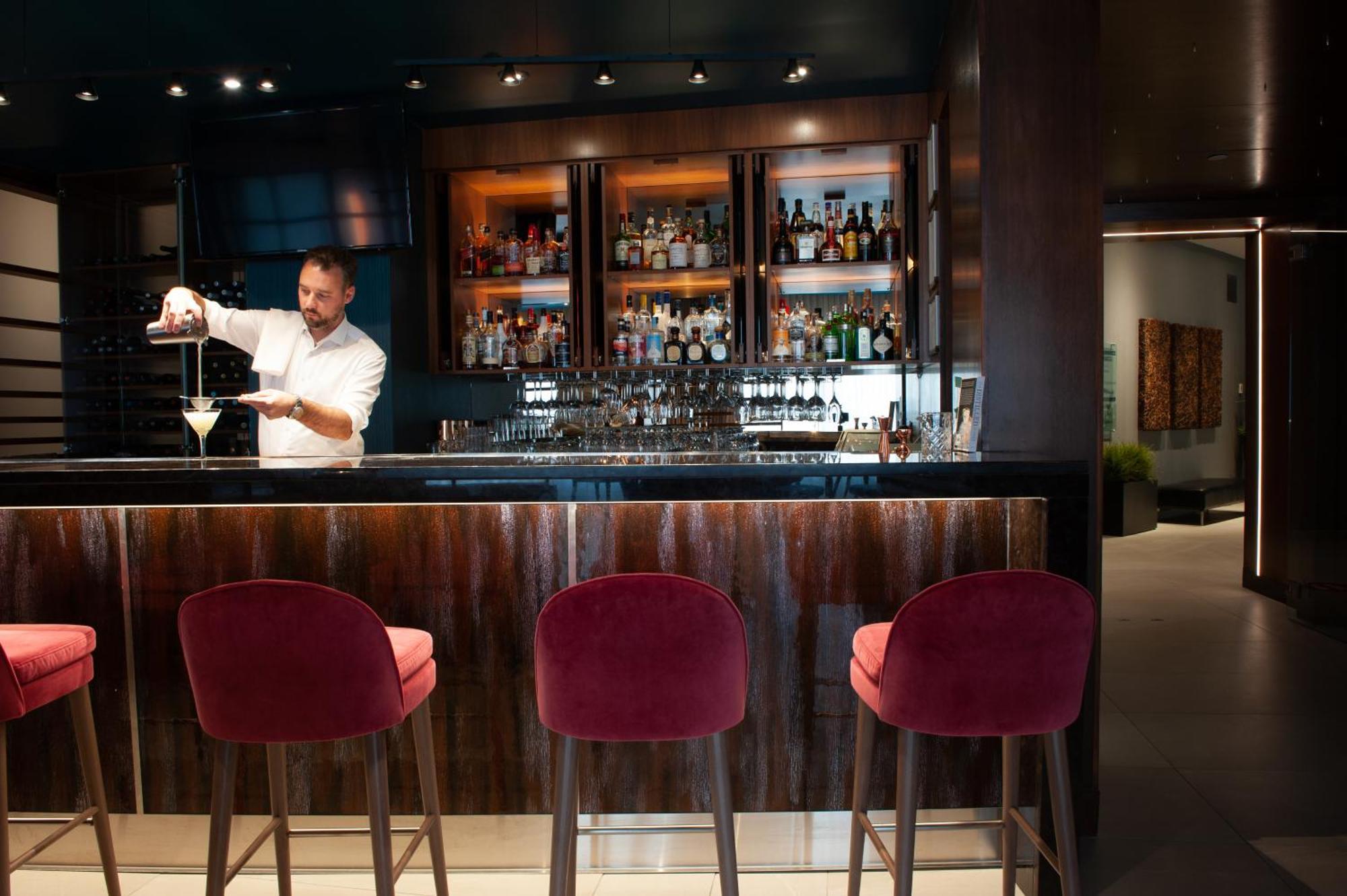 Matrix Hotel Edmonton Ngoại thất bức ảnh