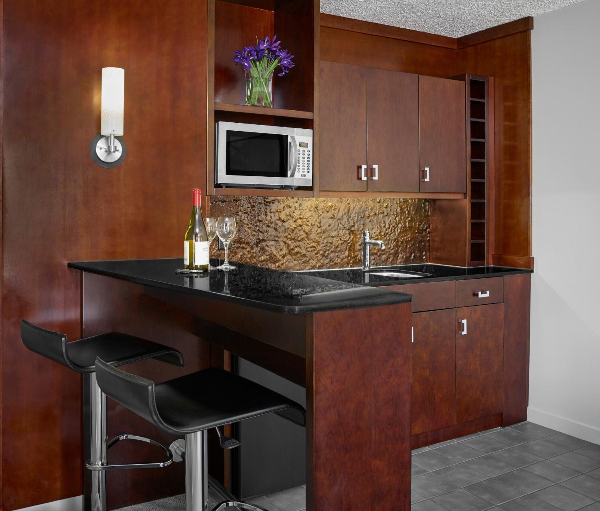 Matrix Hotel Edmonton Ngoại thất bức ảnh